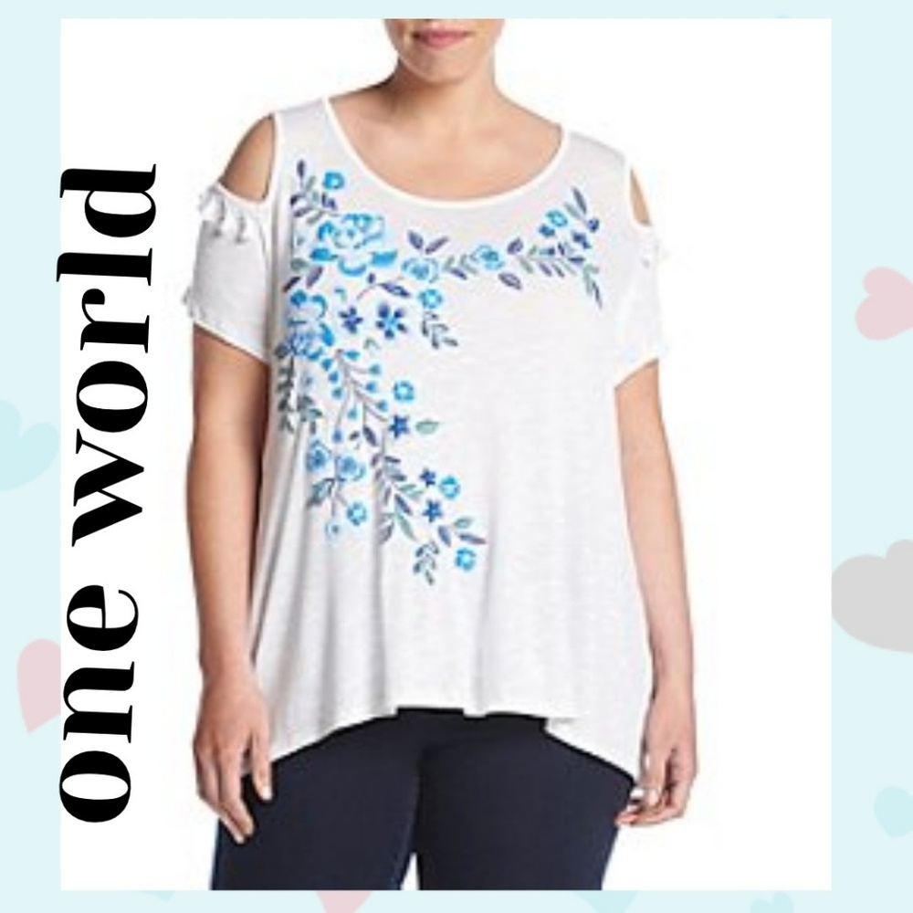 🆕️NWT one world cold shoulder embroidered tshirt